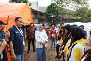 Ketua PMI Riana Sari Arinal dan Wakil Ketua PMI Rudy Syawal Kunjungi Jumbara PMR Beri Semangat Peserta 