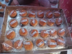 Mak Ganjar Latih Ibu-Ibu Cara Membuat Roti Jadul di Lampung 