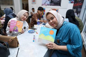 Crivisaya Ganjar Fasilitasi Milenial Lampung untuk Berekspresi Lewat Workshop Melukis