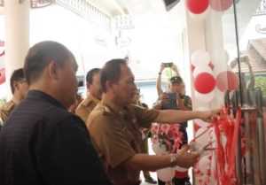 Pj.Bupati Tulang Bawang Qudrotul Ikhwan Meresmikan Operasional Mall Pelayanan Publik (MPP) Di Kabupaten Tulang Bawang