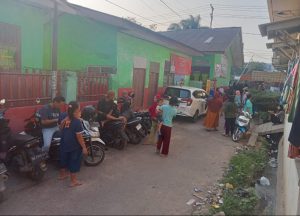 Hari Pertama Sekolah, Emak-Emak Antar Anak Sekolah