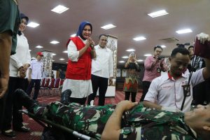 Peringati HUT PMI 78, Ketua PMI Provinsi Lampung, Riana Sari Arinal Adakan Donor Darah 
