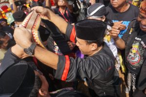 Ketum TCM Lampung Joni Iswandi Dampingi Ganjar Pranowo dalam Gebyar Budaya Rampak Barong