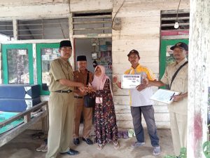 Pemerintah Tiyuh Marga Jaya Salurkan BLT Langsung Ke Masyarakat Secara Door To Door