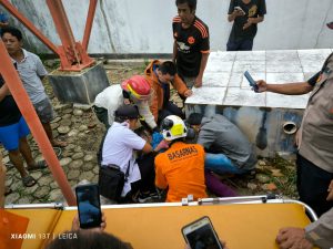Basarnas Lampung Selamatkan Wanita Hendak Bunuh Diri di Tower Gegara Ditinggal Suami