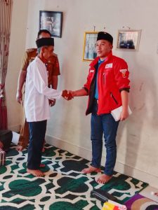 Silaturahmi ke Kediaman Korban Selamat Terkaman Harimau, Parosil Mabsus Berikan Sejumlah Bantuan
