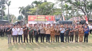 Polres Tulang Bawang Gelar Simulasi Pengamanan Pelantikan Anggota Legislatif Secara On The Spot