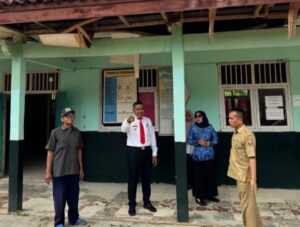 SDN 3 Buyut Utara Terdampak Puting Beliung Atap Ruangan Ambrol, Disdikbud Lamteng Ambil Langkah Cepat