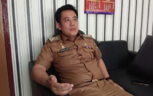 Dinsos Lamteng Salurkan 25 Kursi Roda Untuk Penyandang Disabilitas