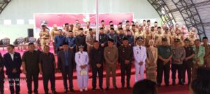 Bupati Novriwan Jaya Kukuhkan Perpanjangan Keanggotaan BPT dan Lantik Dua Kepalo Tiyuh PAW