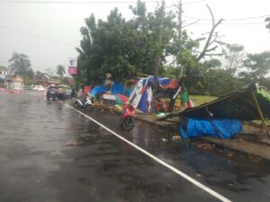 Akibat Sepi Pembeli dan Ada Sewa, Puluhan Pedangang di Tugu Canang Tolak Revitalisasi ke Kios Food Cour