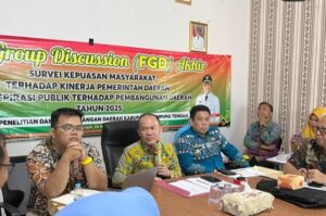 Kepala Balitbang Lamteng Bersama Jajaran Pemkab Gelar FGD-SKM Perbaiki Pelayanan Publik