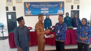Afrika S.H. Resmi Menjabat Kepalo Tiyuh Karta Sari, Sertijab Berlangsung Khidmat dan Penuh Haru