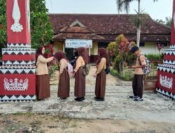 SMPN 1 Bandar Surabaya Utamakan Kedisiplinan
