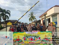 Semarak Ramadhan 1447 H, Polsek Lambu Kibang Bagikan Takjil Di Depan Mako Kepada Masyarakat Pengguna Jalan Yang Melintas
