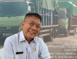 Warga Menjerit, Jalan Hotmix Hancur Diduga Truk Angkutan Sagu Bertonase Berat