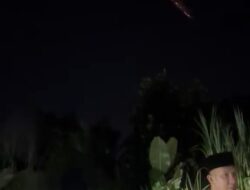Diduga Meteor, Benda Mirip Roket Melintas di Langit Kawasan Way Kambas Lamtim, Masyarakat Kalianda Lamsel Juga Turut Melihat Hal Yang Sama