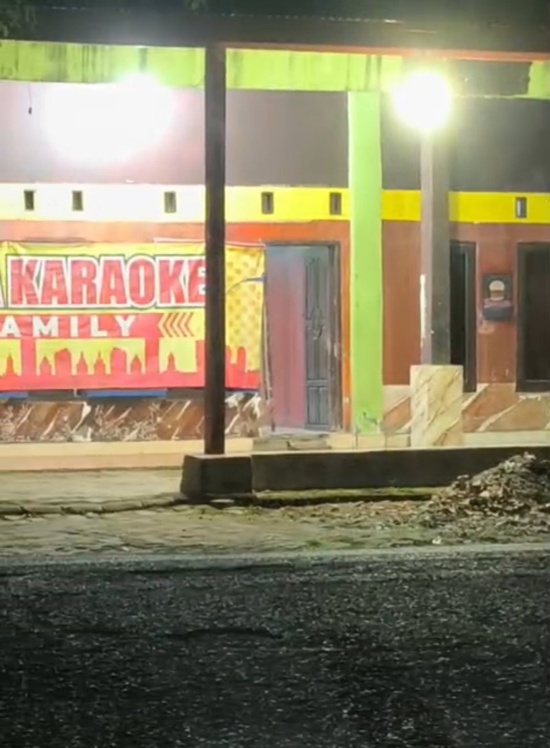 Aspirasi Warga Diabaikan? Kepala Tiyuh Disorot, Karaoke Diva Family Tetap Beroperasi Meski Ditolak