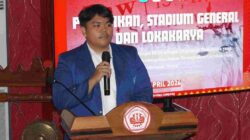 Rompi Pink di Malam Yang Menggemparkan: BEM FH UNILA Kawal Penuntasan Kasus Korupsi Mantan Gubernur Lampung