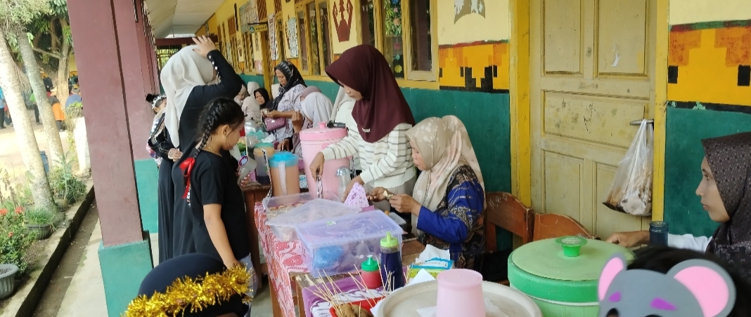 SDN 1 Astomulyo Gelar Market Day, Ajarkan Siswa Siswi Belajar Berwirausaha