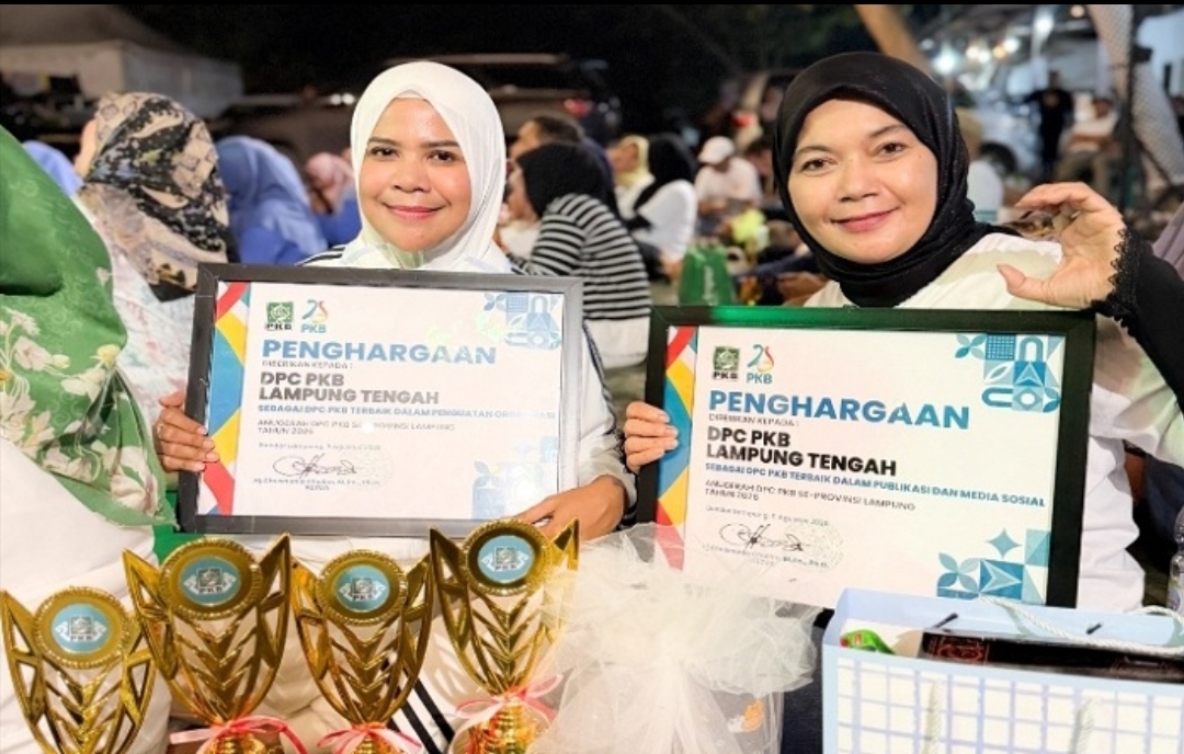 Borong Tiga Penghargaan di Harlah ke-28, dr. Uswa Tegaskan PKB Lamteng Siap Makin Dekat Dengan Rakyat