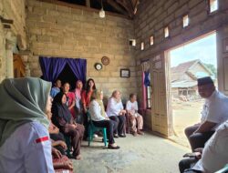 Dinsos Lamteng Bantu Korban Rumah Roboh di Kampung Terbanggi Besar